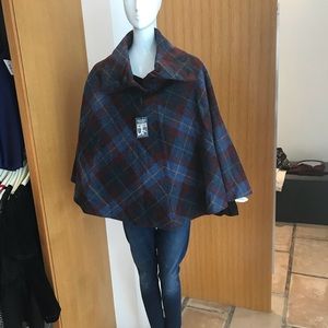 Wool plaid Irish capelet Mucros Weavers